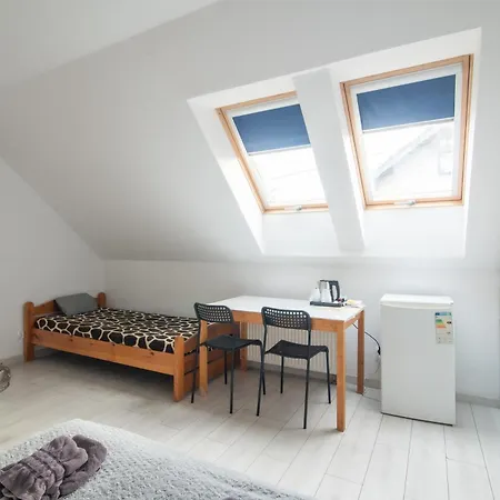 I I Z łazienkami Apartament *