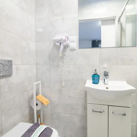 Apartament I I Z łazienkami