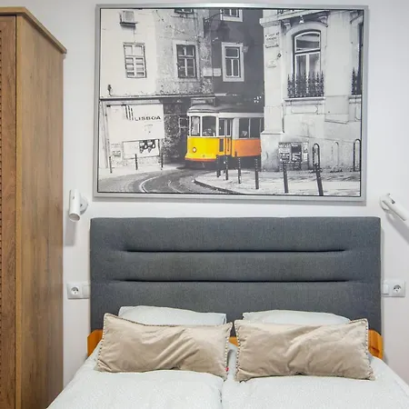 I I Z łazienkami Apartament