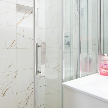 Apartament I I Z łazienkami