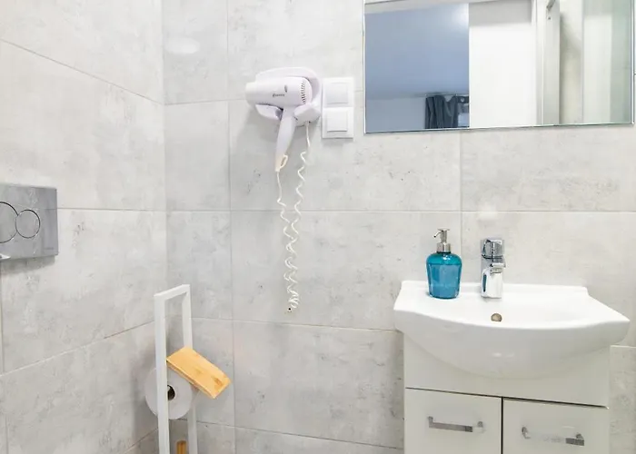 Apartament I I Z łazienkami