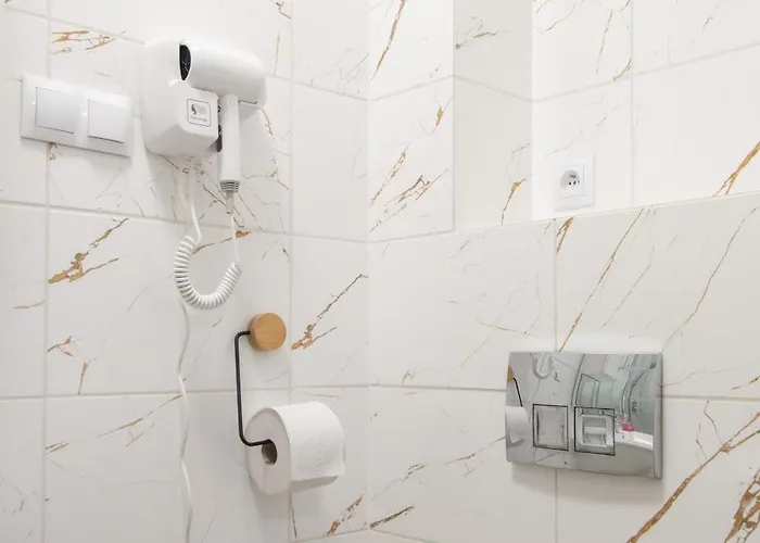 I I Z łazienkami Apartament