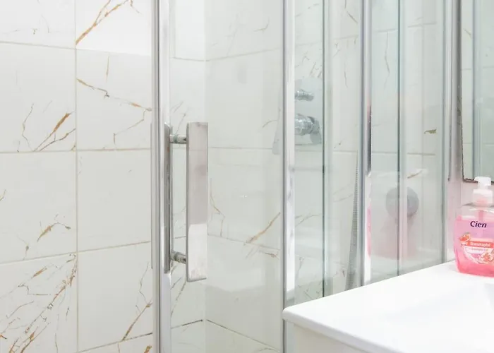 Apartament I I Z łazienkami